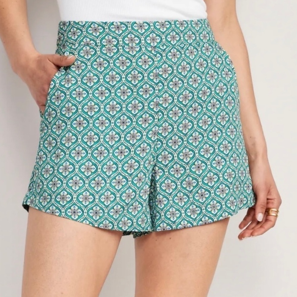 Old Navy | Pull On Playa Shorts Size Small NWOT